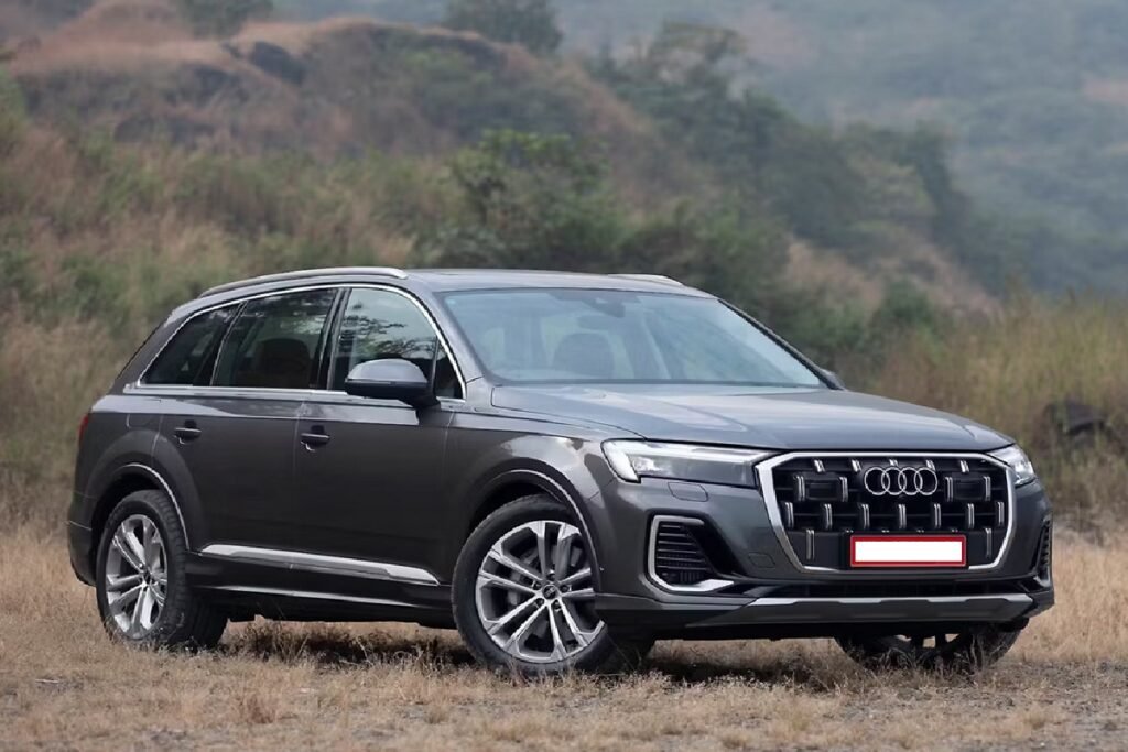 Audi Q7 front