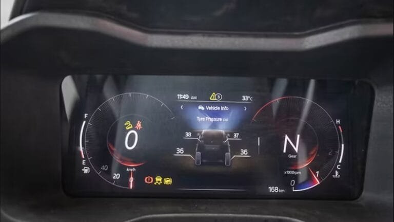 Mahindra XUV 3XO